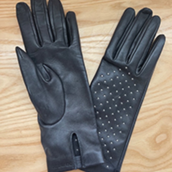 BNWT Saint Laurent black leather studded gloves size 6.5 - Picture 8 of 8